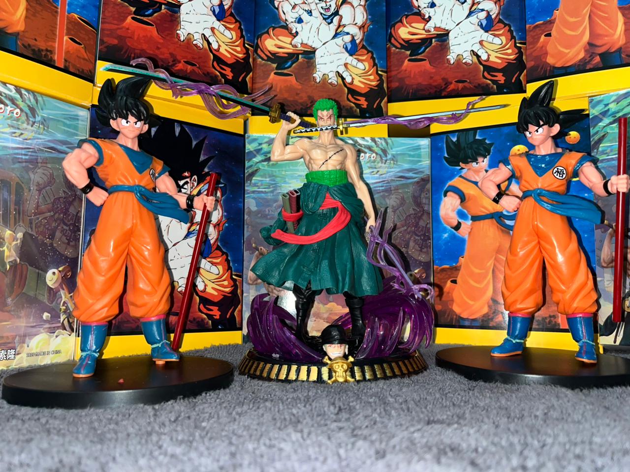 Zoro And Goku Action Figurr