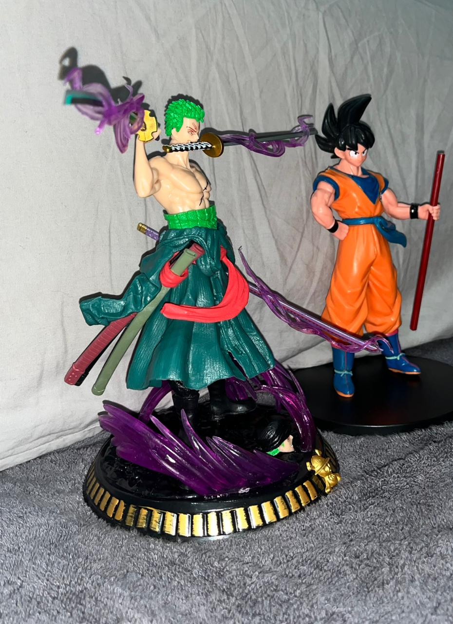 Zoro And Goku Action Figurr