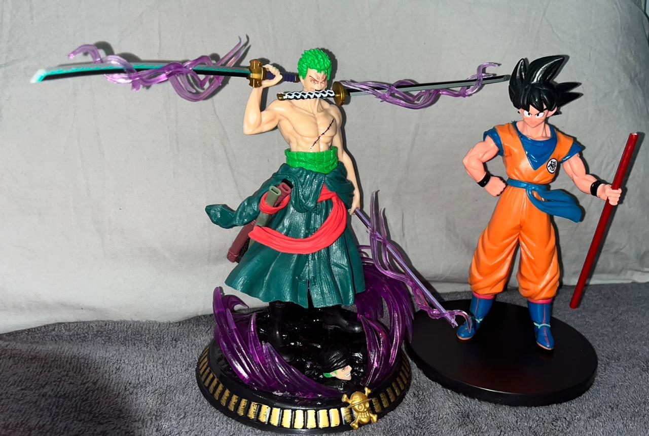 Zoro And Goku Action Figurr
